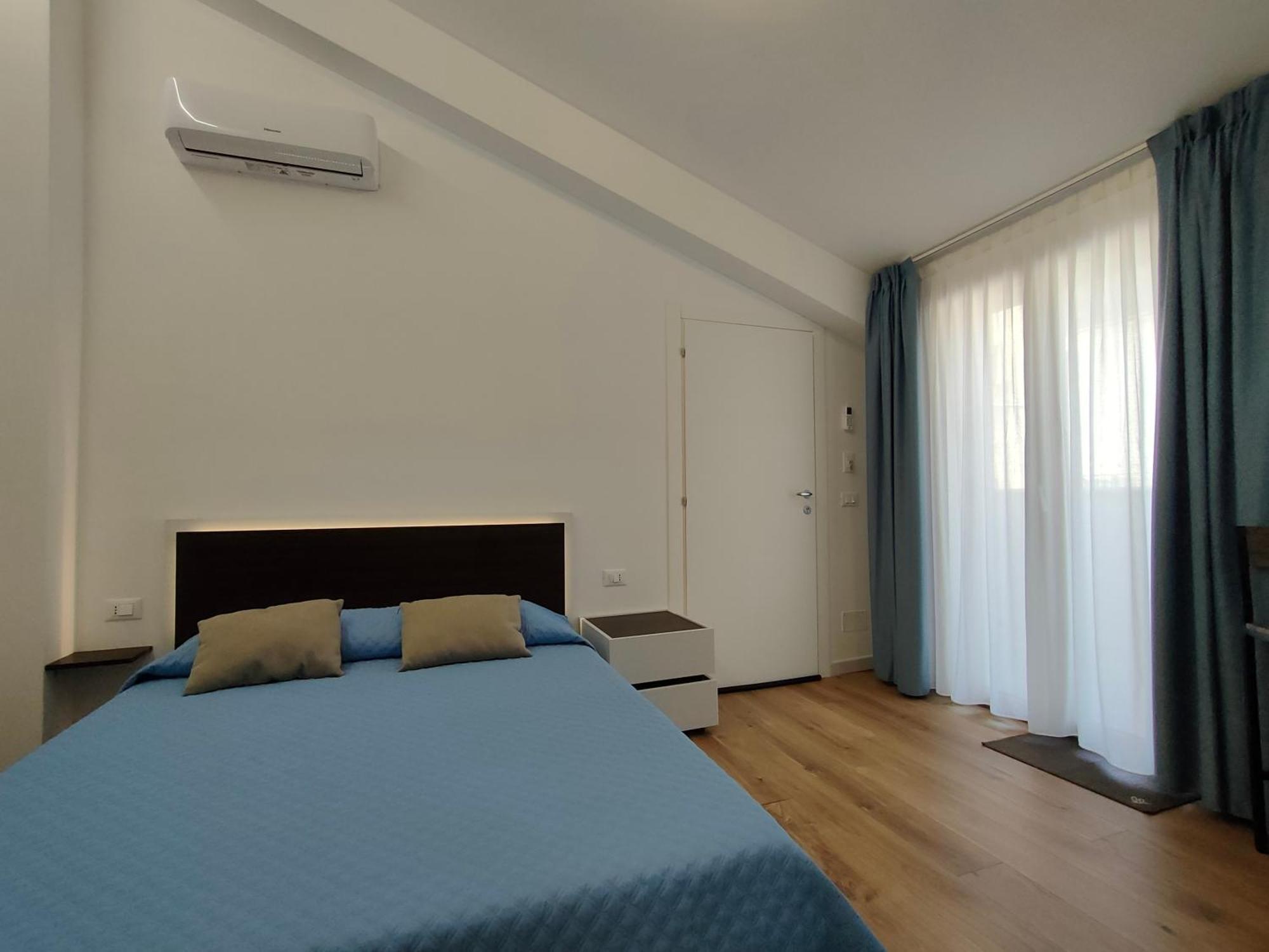Dh Studio Apartments カステッランマーレ・デル・ゴルフォ エクステリア 写真
