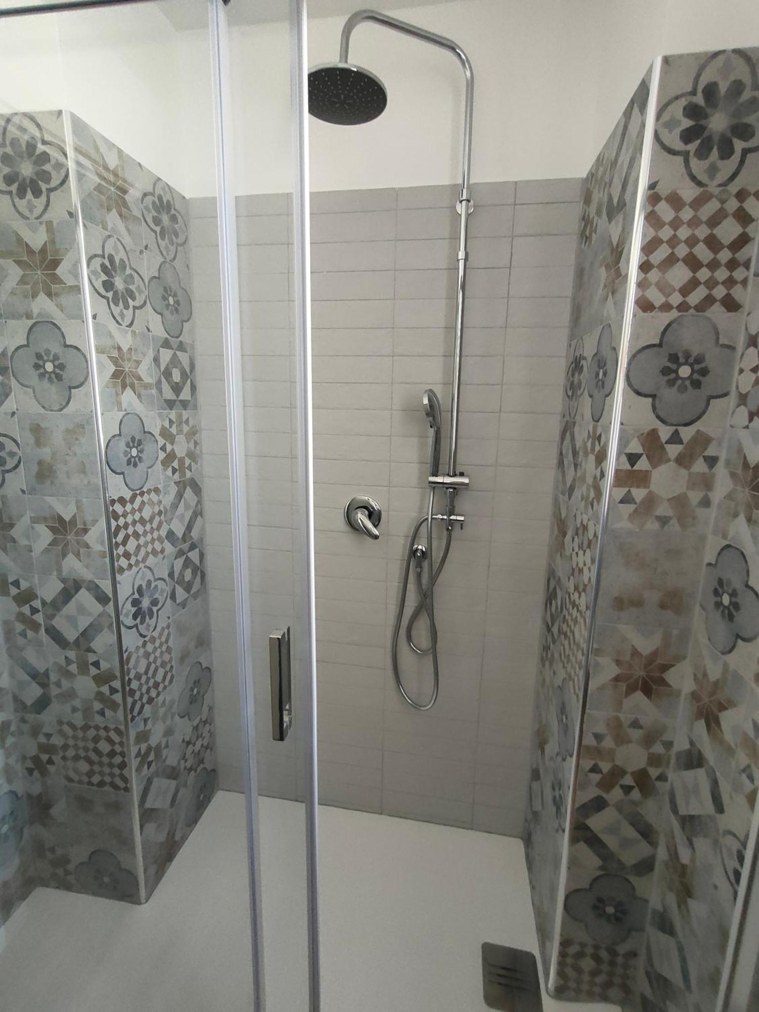 Dh Studio Apartments カステッランマーレ・デル・ゴルフォ エクステリア 写真